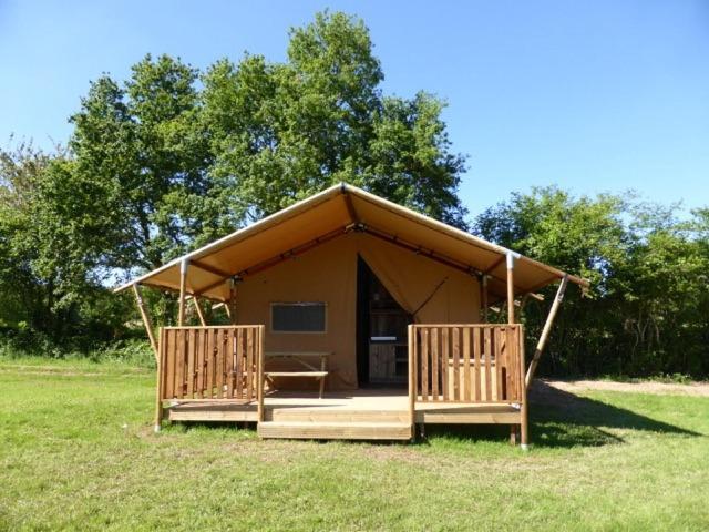 Camping Les Campagnes Рокамадур Экстерьер фото